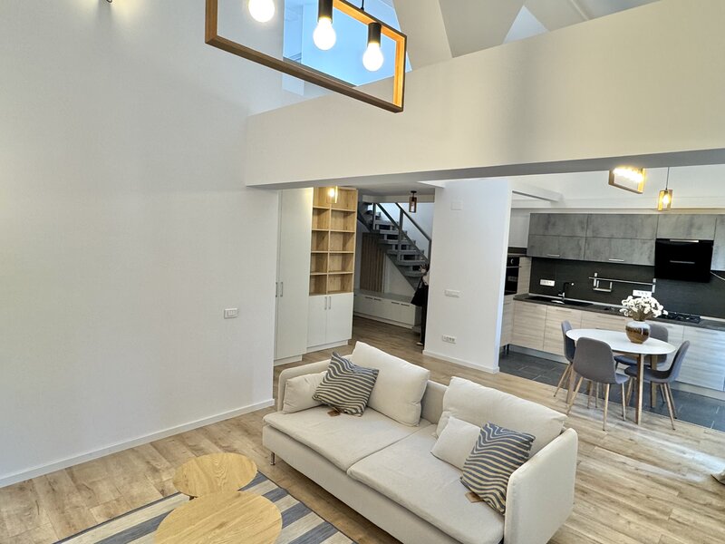 Brancoveanu, ap. 3 camere centrala proprie, 80 mp utili, metrou 5 min.