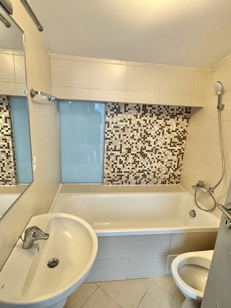 Brancoveanu, ap. 3 camere centrala proprie, 80 mp utili, metrou 5 min.