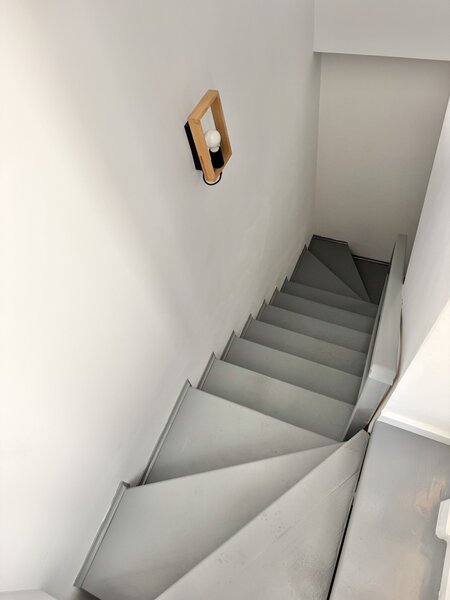 Brancoveanu, ap. 3 camere centrala proprie, 80 mp utili, metrou 5 min.